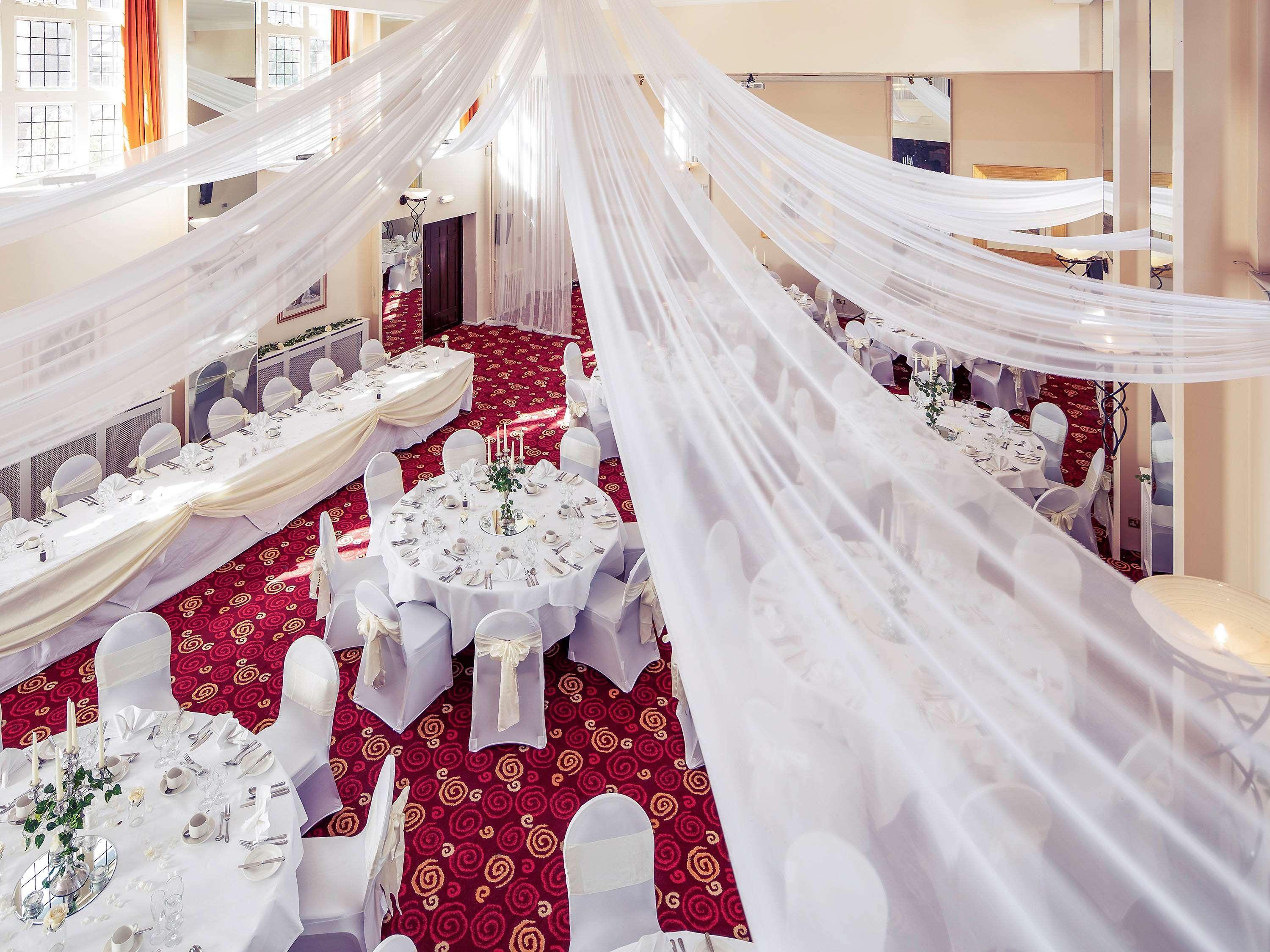 Mercure Leeds Parkway Hotel Exterior foto