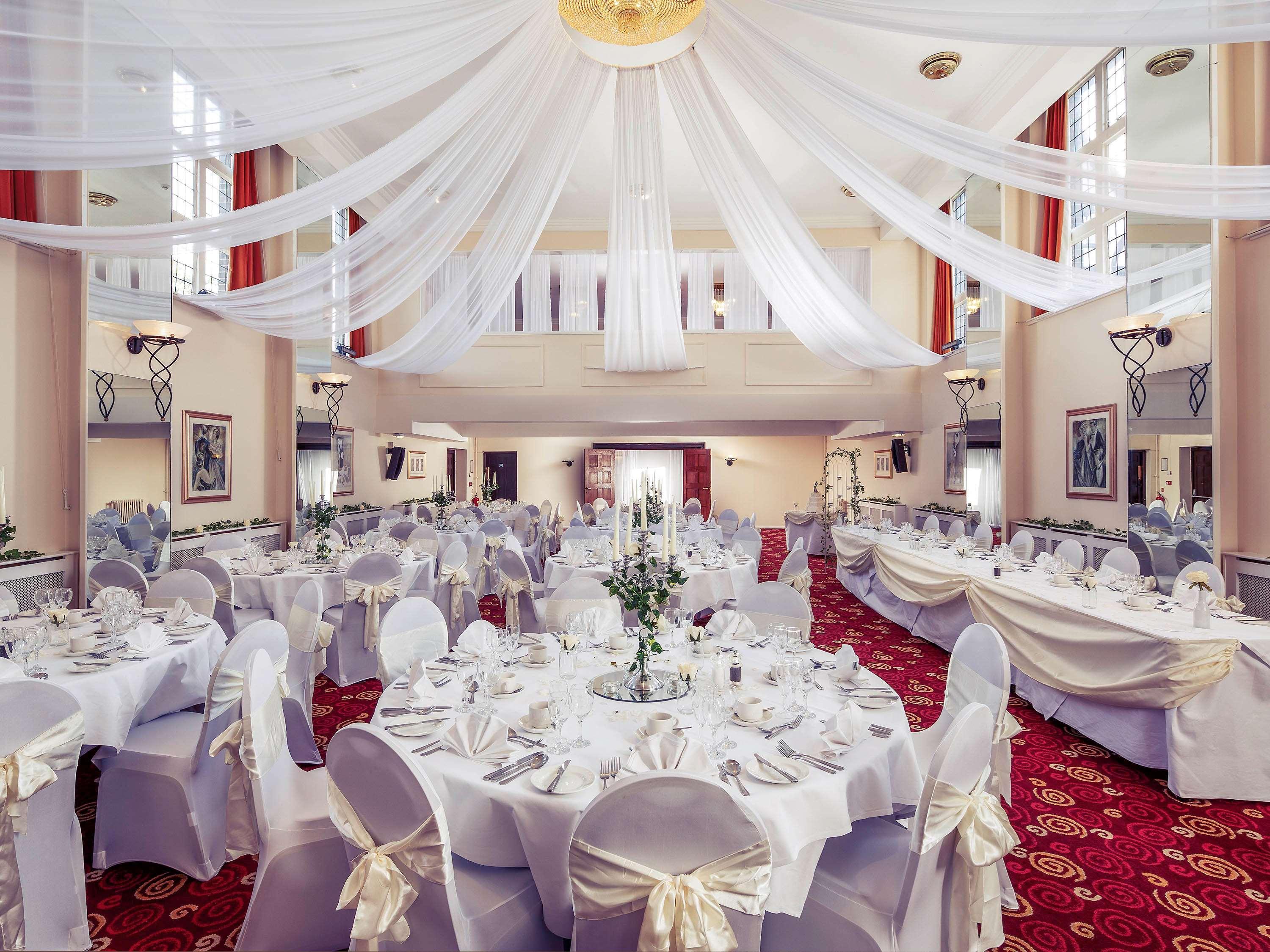 Mercure Leeds Parkway Hotel Exterior foto