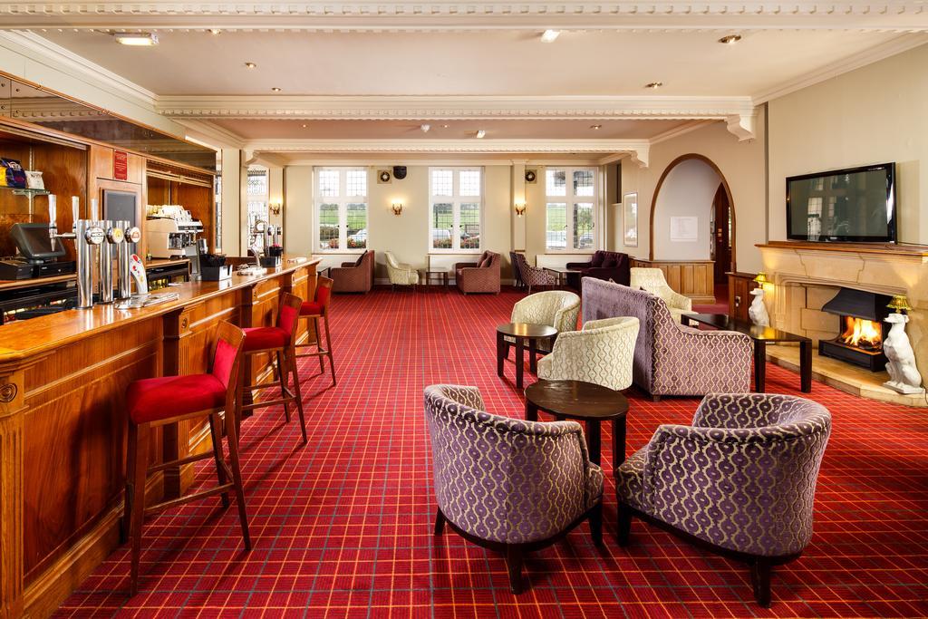Mercure Leeds Parkway Hotel Exterior foto