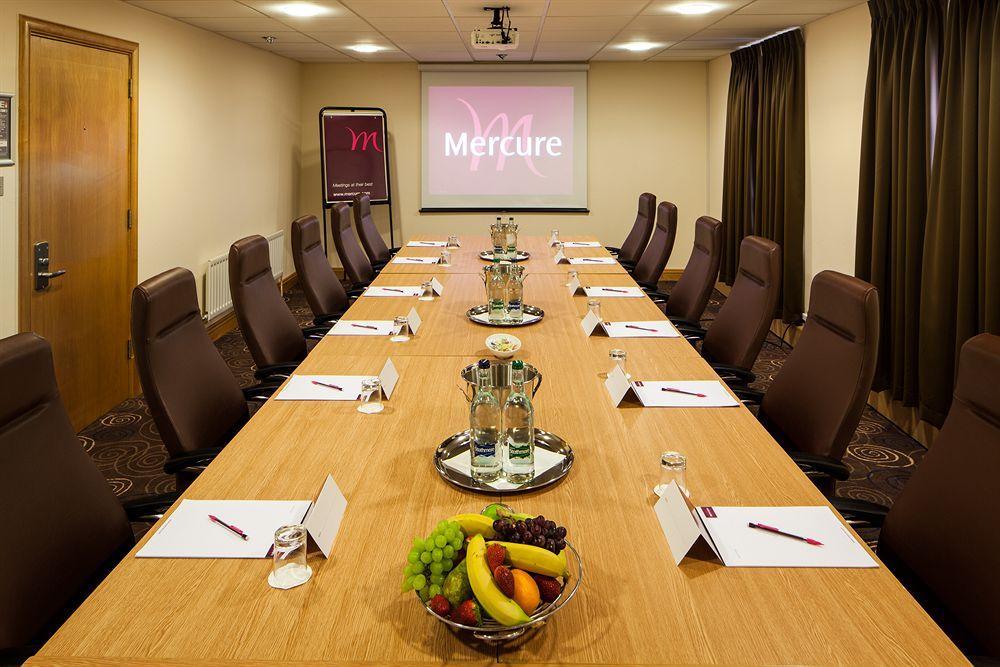 Mercure Leeds Parkway Hotel Exterior foto